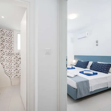 Villa Xenos 7 With A Private Pool Near The Sea