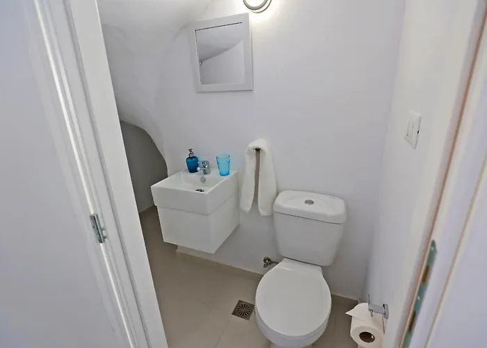 Βίλα Xenos 7 With A Private Pool Near The Sea Τιγκάκι