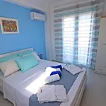 Xenos 7 With A Private Pool Near The Sea *