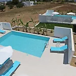 Xenos 7 With A Private Pool Near The Sea * Тигаки