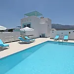 Xenos 7 With A Private Pool Near The Sea * Тигаки