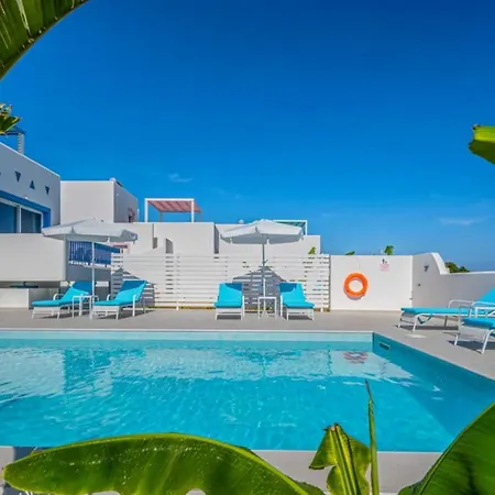 Xenos 7 With A Private Pool Near The Sea 别墅 *
