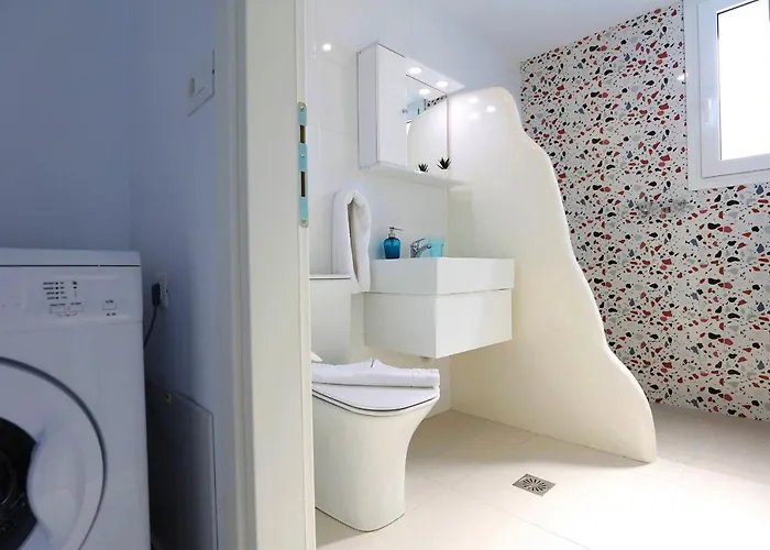 Вилла Xenos 7 With A Private Pool Near The Sea Тигаки