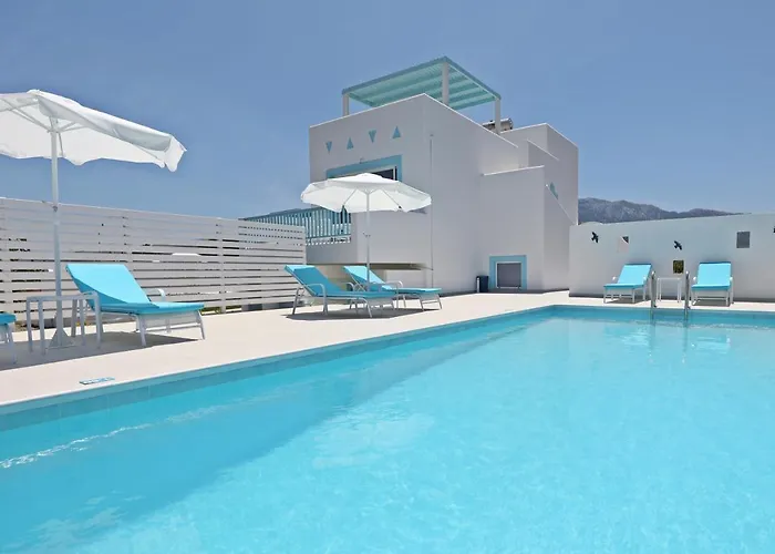 Xenos 7 With A Private Pool Near The Sea