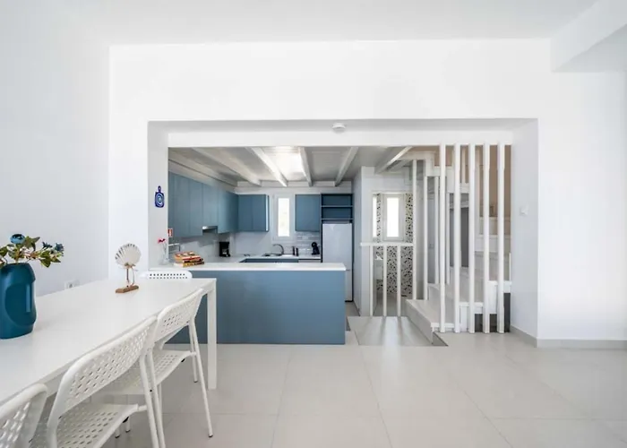 Xenos 7 With A Private Pool Near The Sea Тигаки