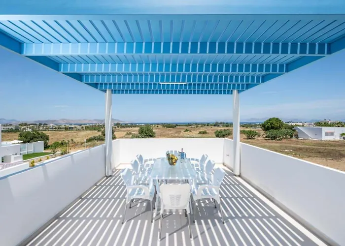 Xenos 7 With A Private Pool Near The Sea Вилла