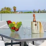 Xenos 7 With A Private Pool Near The Sea *