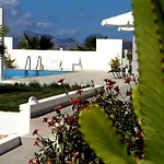 Xenos 7 With A Private Pool Near The Sea ヴィラ *