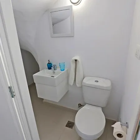 Βίλα Xenos 7 With A Private Pool Near The Sea Τιγκάκι