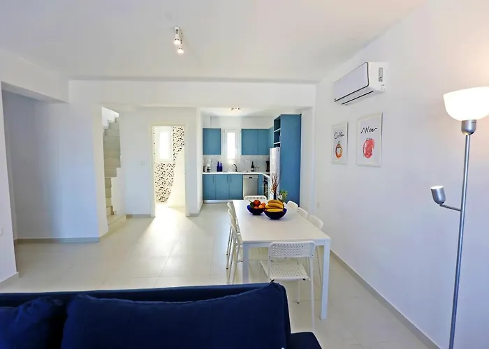 Villa Xenos 7 With A Private Pool Near The Sea